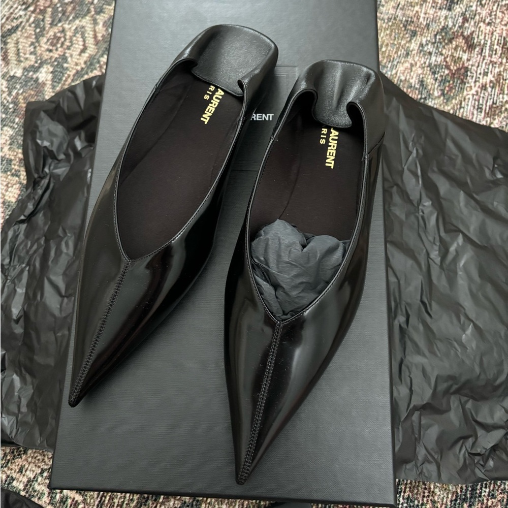 Saint Laurent Carolyn Flats *BRAND NEW WITH BOX